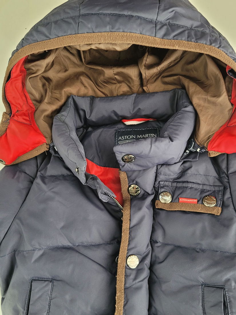 Gecuta băiat Aston Martin albastra 12/18 luni