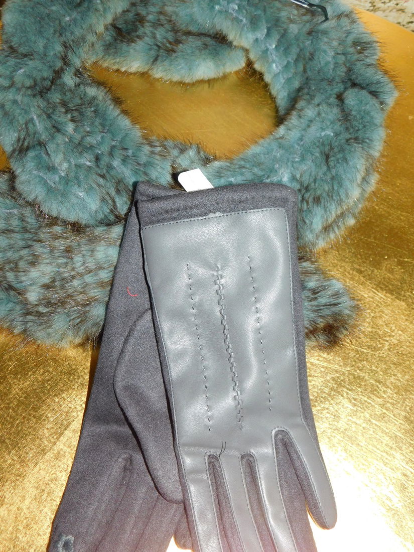 Sal  vintage nurca  vopsita,  manusi noi asortate