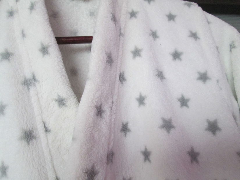 halat baie alb cu stelute 122/126