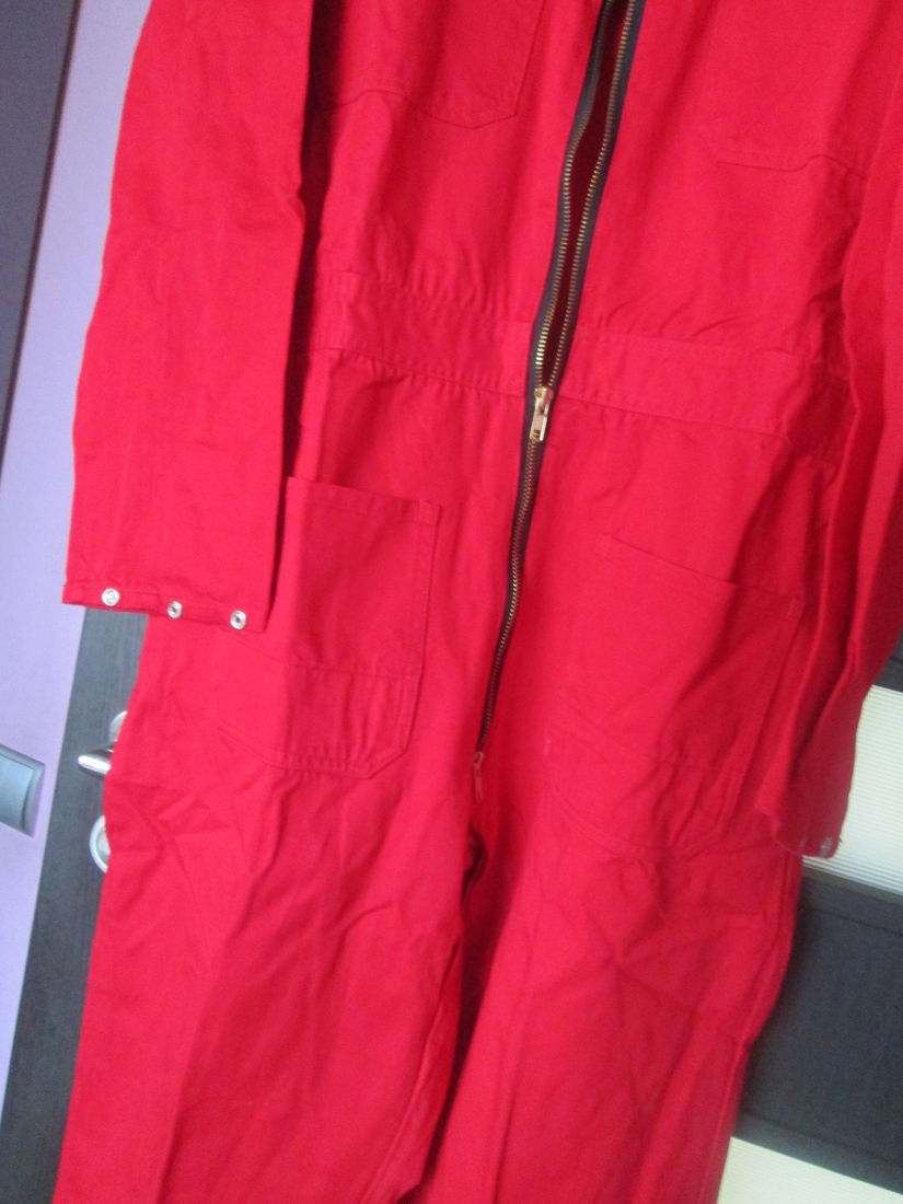 salopeta rosie bumbac impecabila