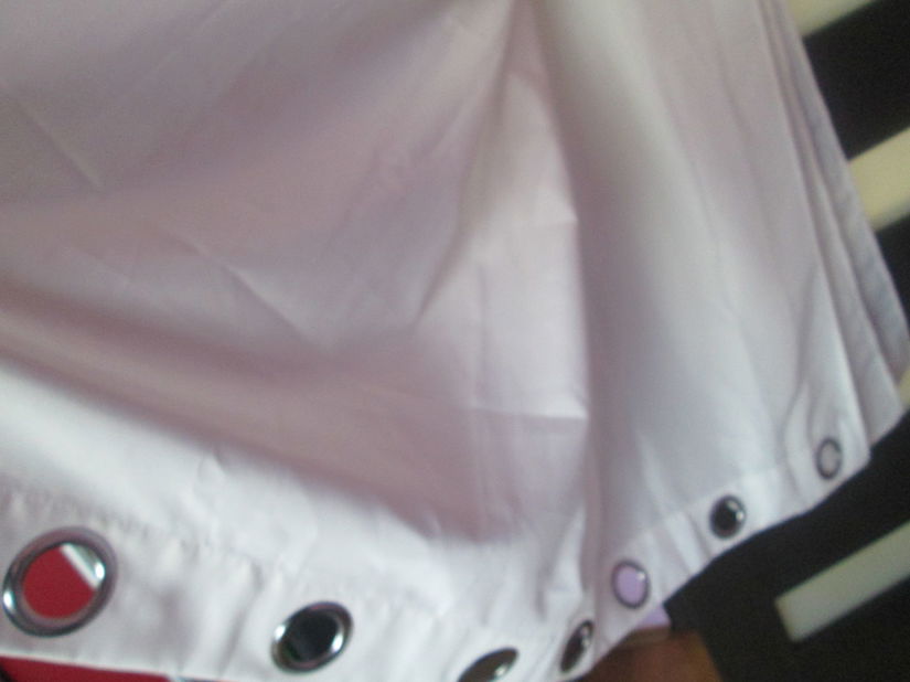 draperie alba cu inele