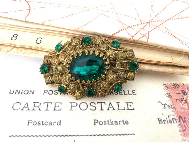 Brosa decorativa cu cristale・Brosa vintage filigranata・Brosa veche