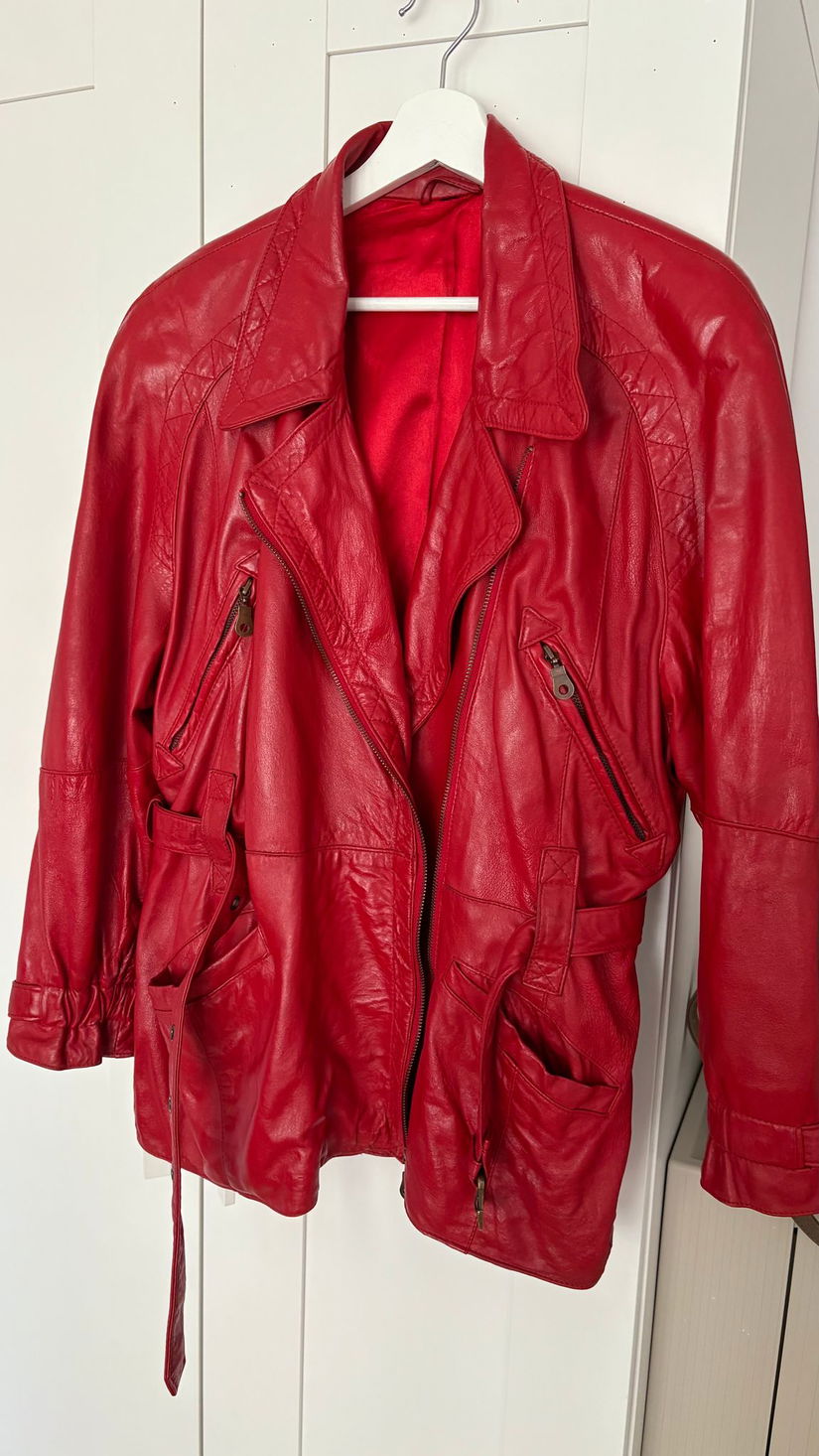 Geaca de piele naturala rosie