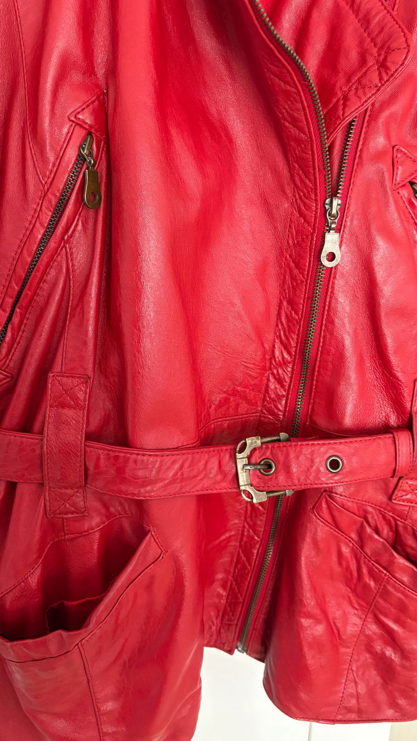 Geaca de piele naturala rosie