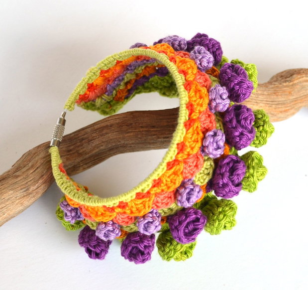 Bratara boho crosetata multicolora