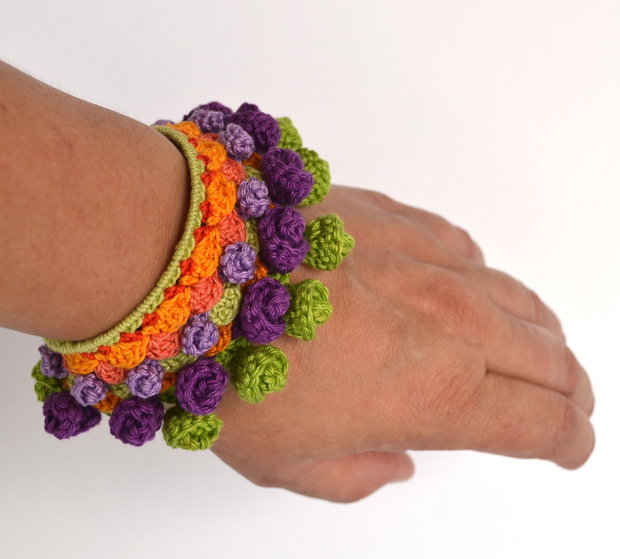 Bratara boho crosetata multicolora