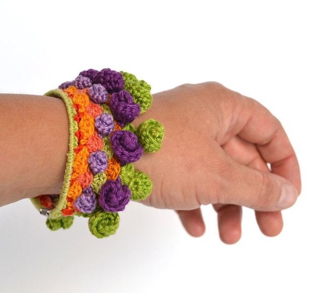 Bratara boho crosetata multicolora