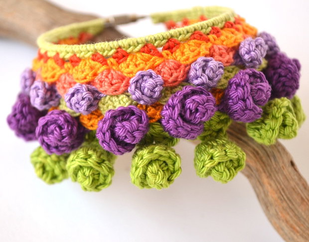 Bratara boho crosetata multicolora