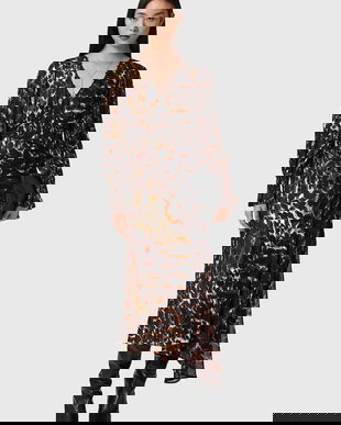 AllSaints rochie din mătase culoarea maro, midi, evazați, W102DD