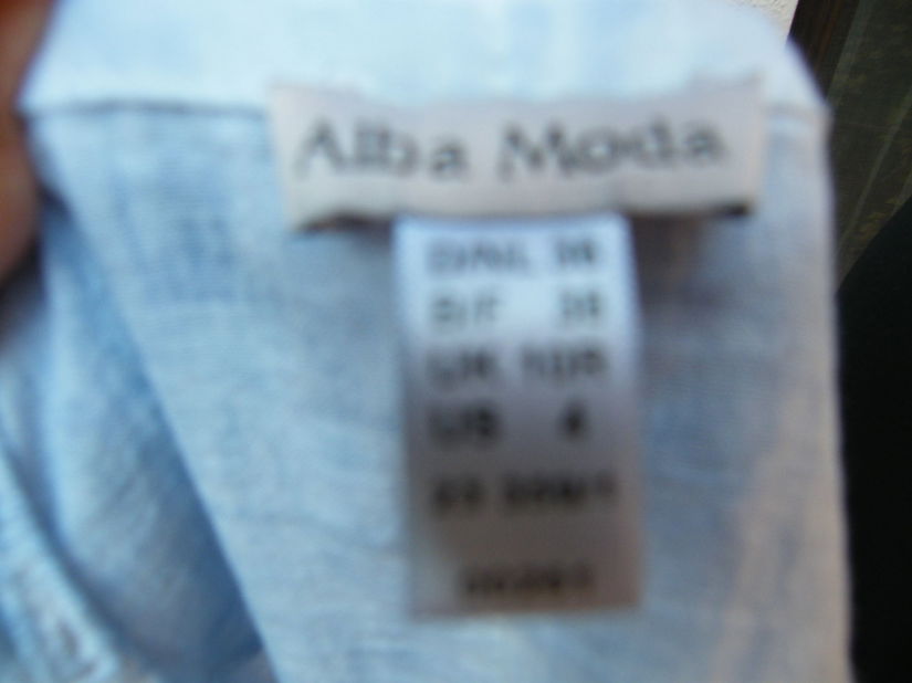 Noua-tunica cu dantela