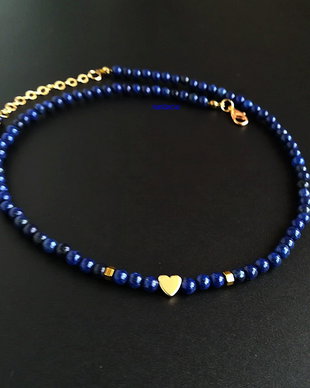 colier lapis lazuli cu inimioara