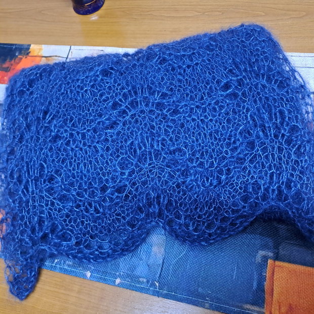 Fular bleumarin