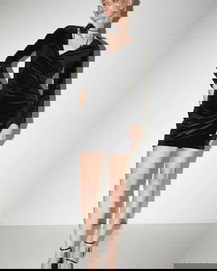 Medicine rochie culoarea negru