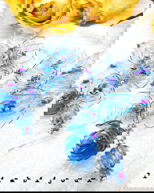 Cercei statement unicat din plastic reciclat flori albastre pe lanț inox (cod1329)