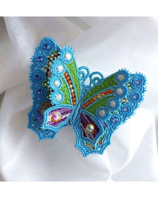 Brosa fluture 3D brodat albastru