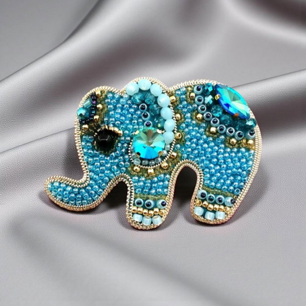 Rezervat Broșa elefant - Lovely turquoise looks