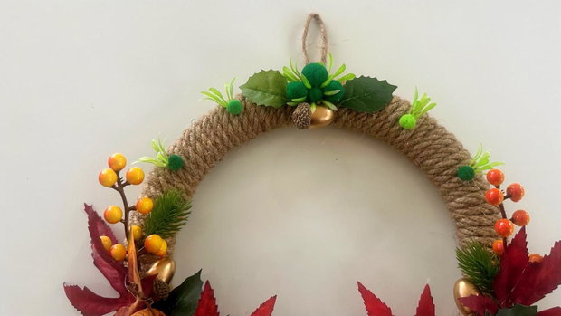 Coroniță decorativă de toamnă