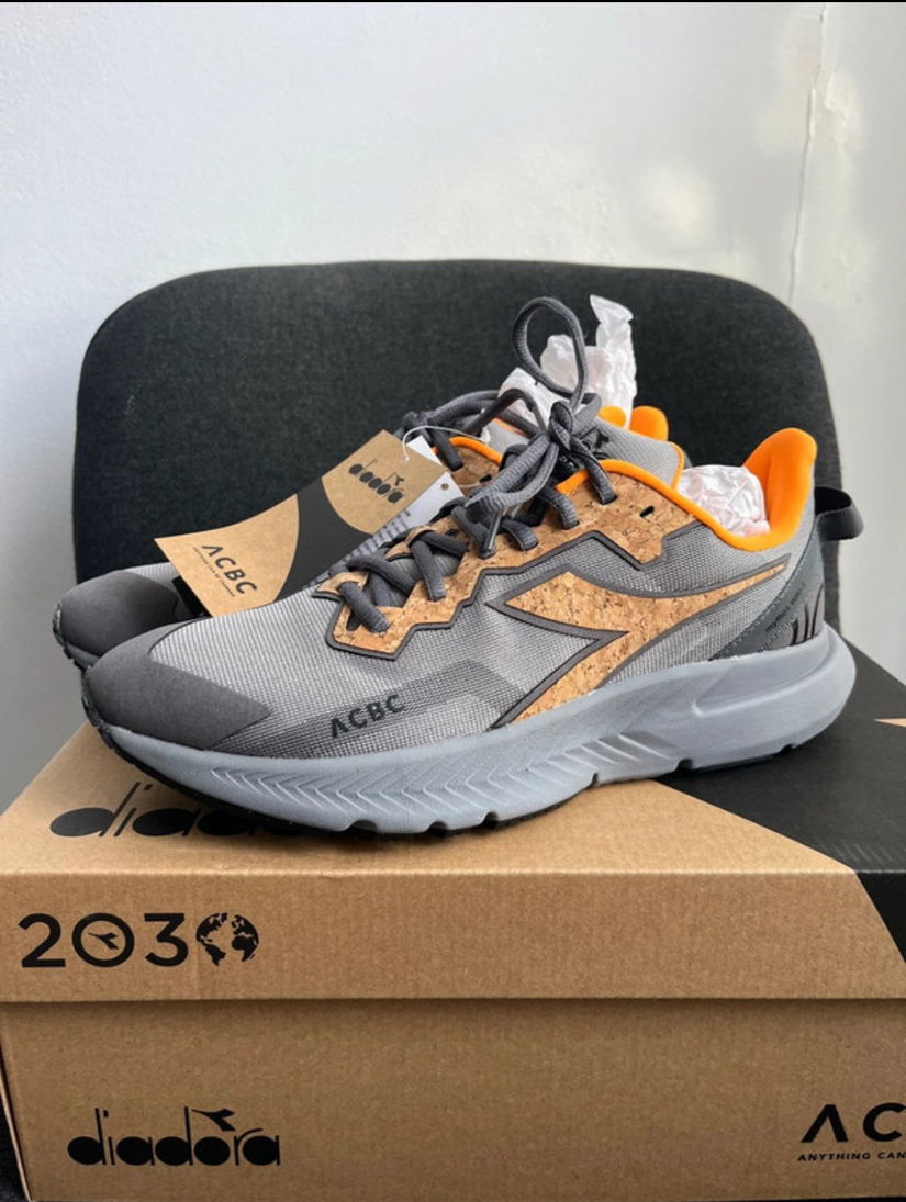 Adidasi Diadora x ACBC - Mythos Blushield