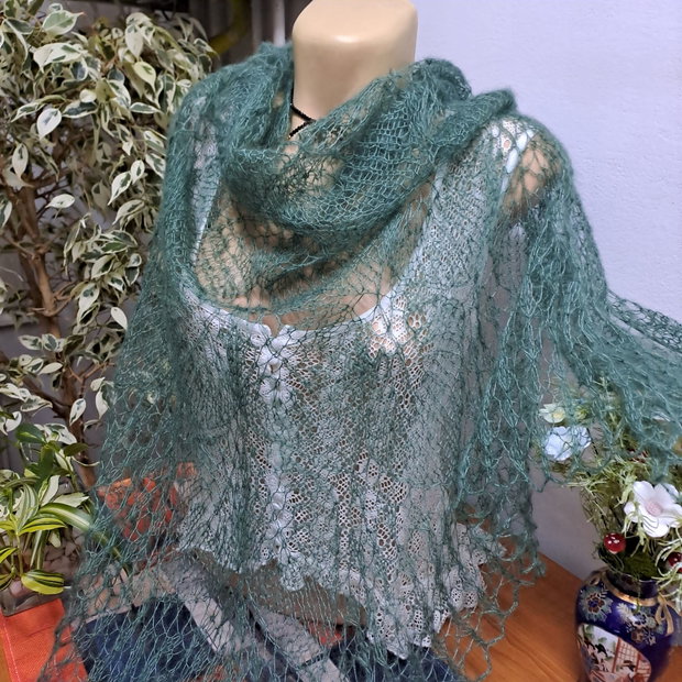 Șal triunghiular verde