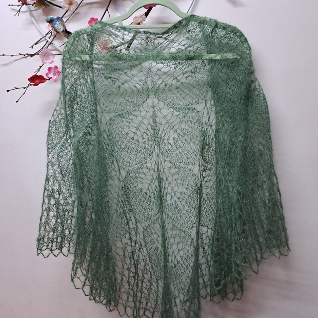 Șal triunghiular verde