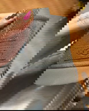 Ugg mini