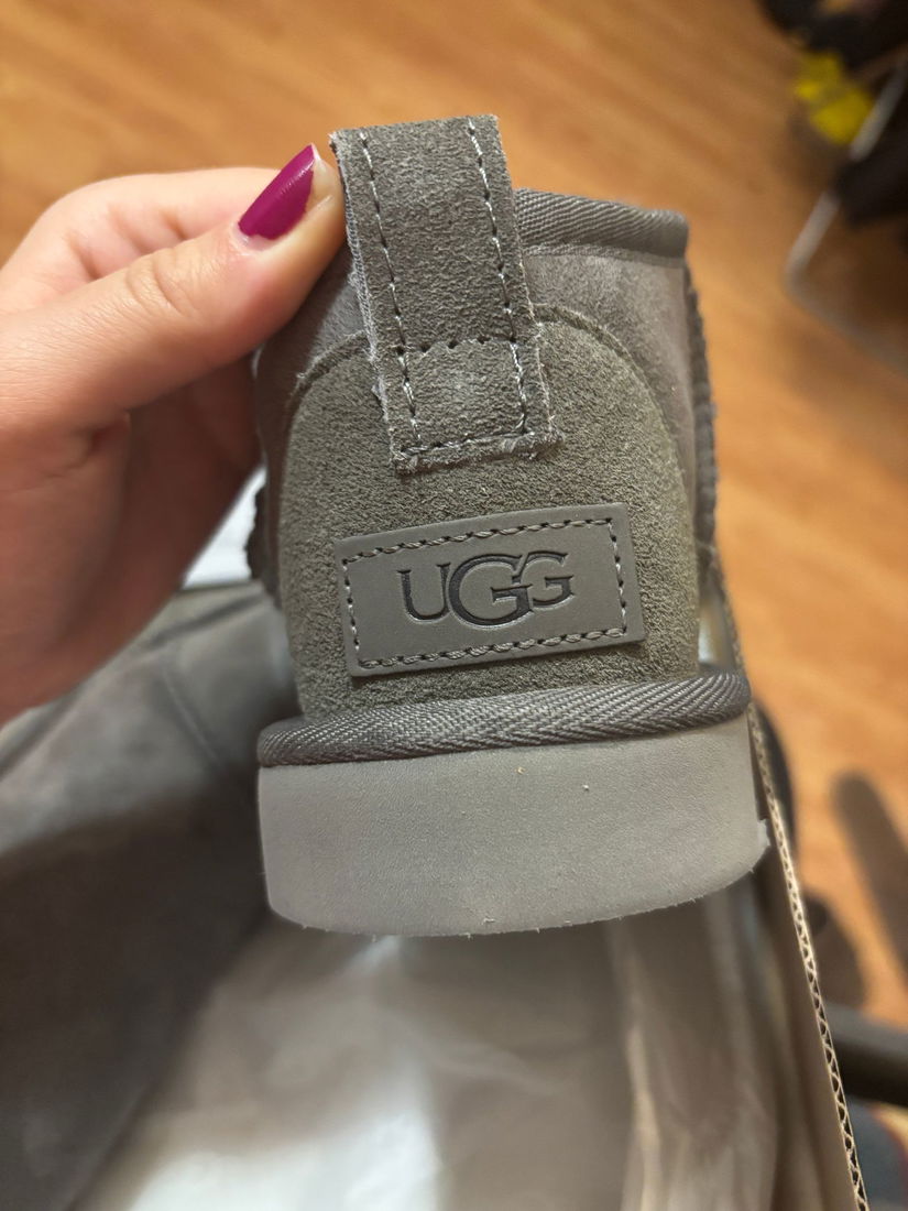 Ugg mini