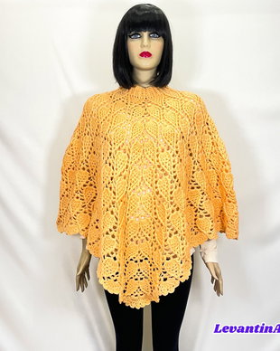 Poncho piersica din lana tip merino, crosetat. Poncho dama handmade