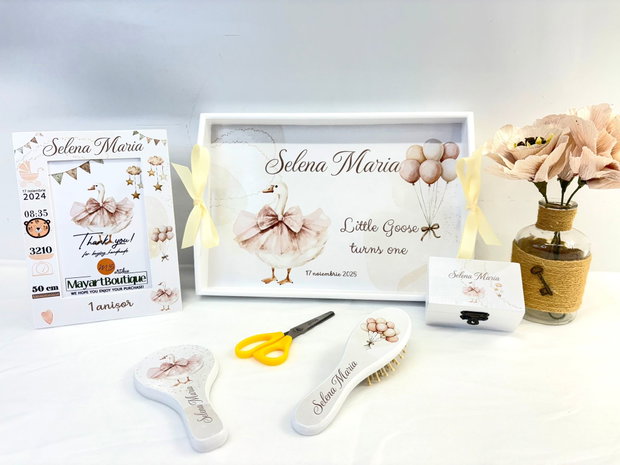 Set aniversar personalizat 1 anisor - Little goose - Tavita turta si accesorii