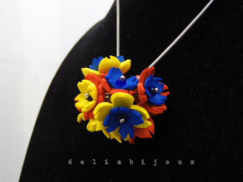 Set bijuterii handmade cu flori - Tricolorul Romaniei (cod1331)