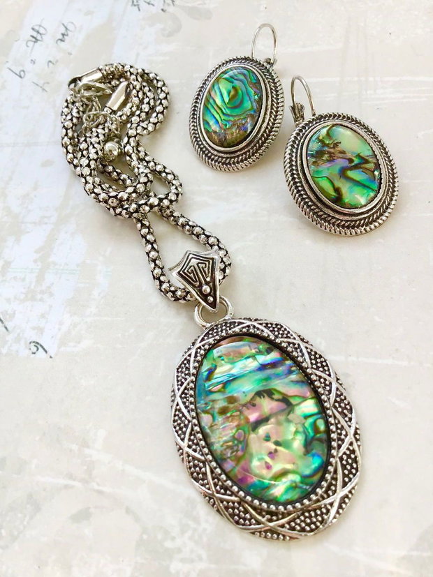 Set vintage paua shell