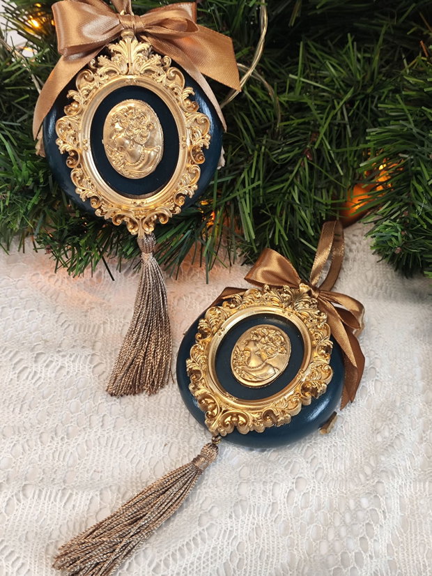 Set de 2 globuri - Medalion vintage