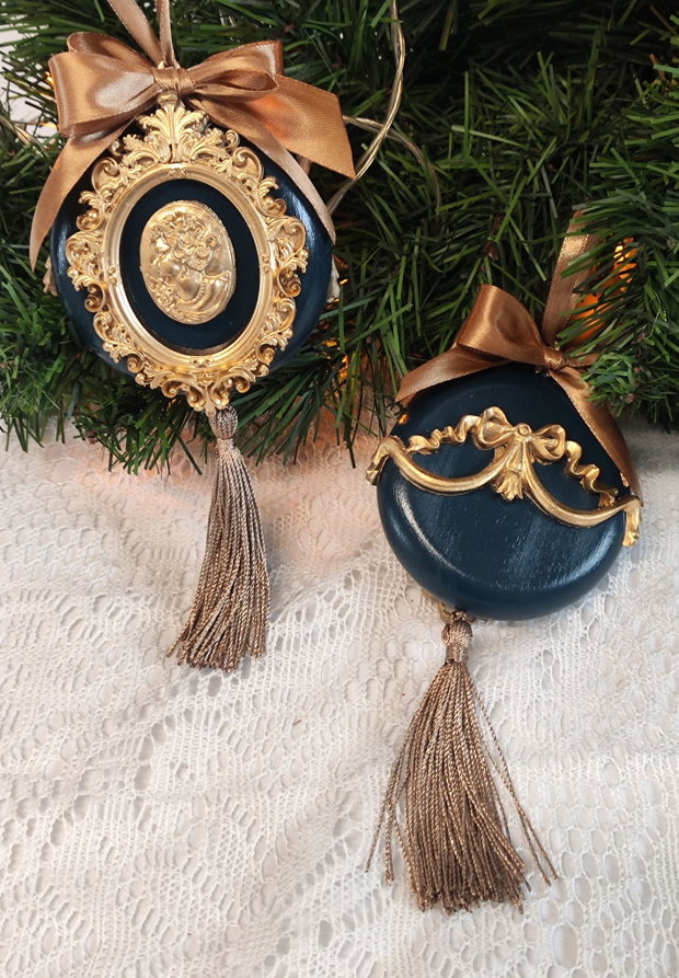 Set de 2 globuri - Medalion vintage
