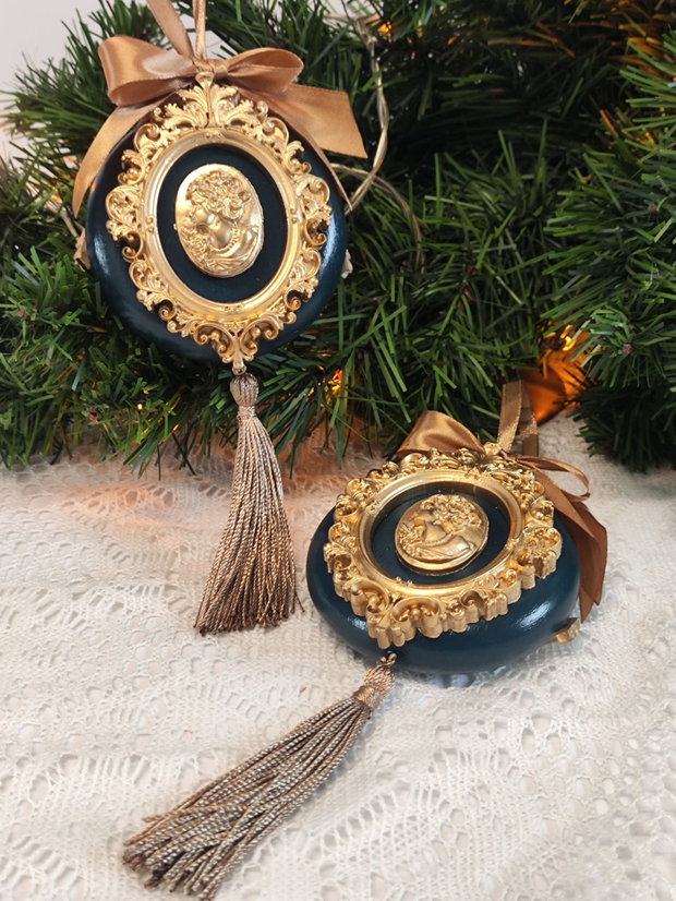 Set de 2 globuri - Medalion vintage