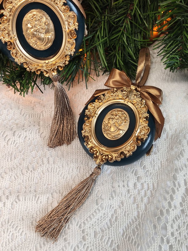 Set de 2 globuri - Medalion vintage