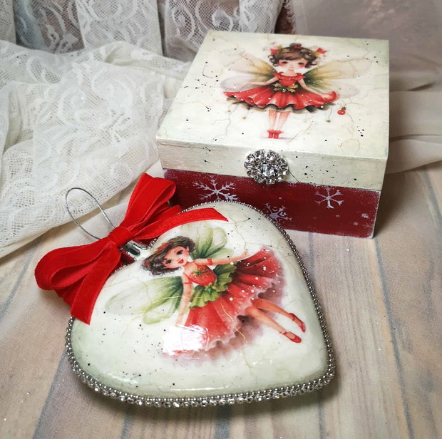 Set cadou Crăciun "Zâna Iernii" - Cutie lemn si ornament inimă cu strasuri