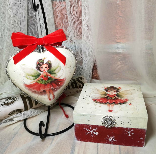 Set cadou Crăciun "Zâna Iernii" - Cutie lemn si ornament inimă cu strasuri