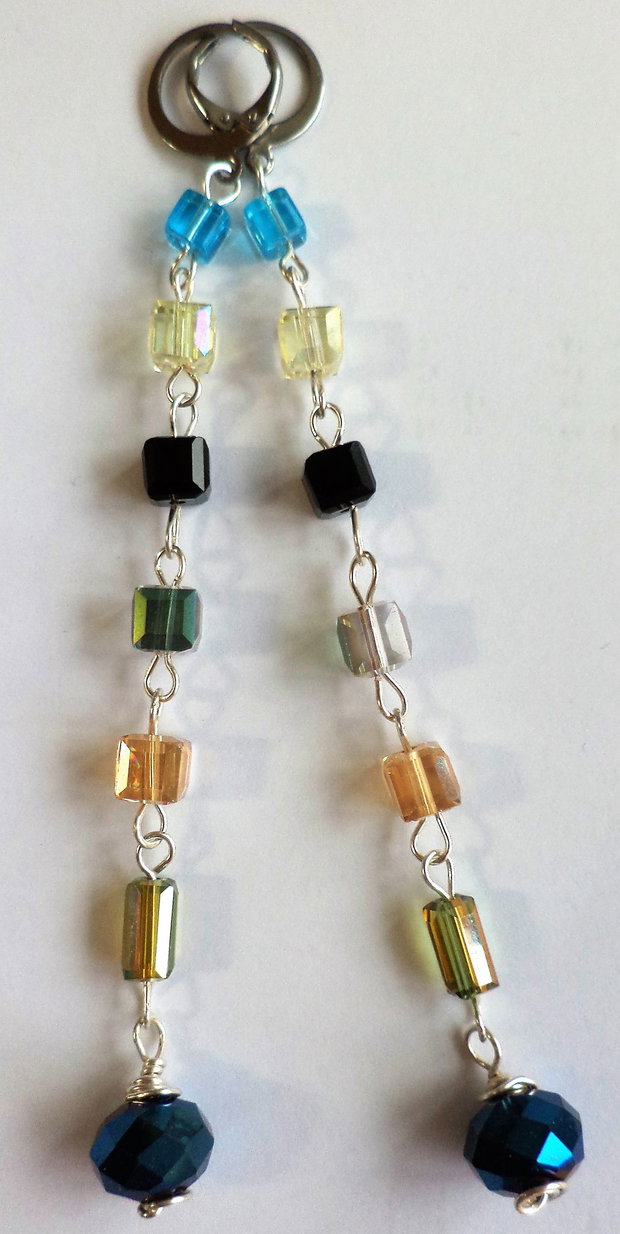 Cercei handmade foarte lungi din sarma si cristale tip swarovski