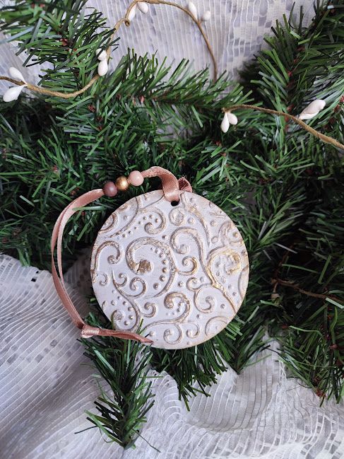 Îngeraș în Relief cu Săculeț Cadou Decorațiune Handmade de Crăciun