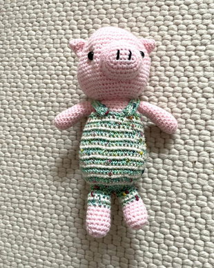Amigurumi, porc roz, jucarie crosetata