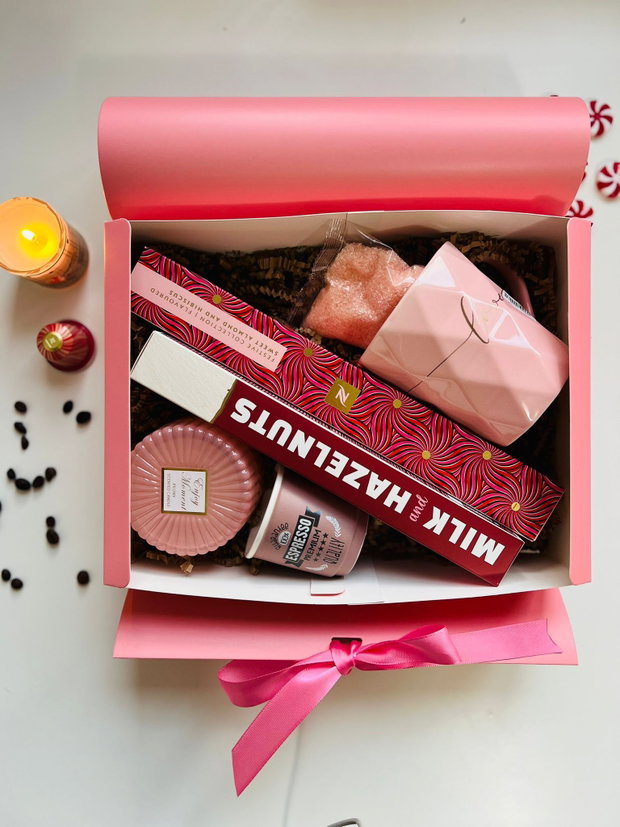 Gift box Luxury Pink - set cadou roz pastel ediție festivă