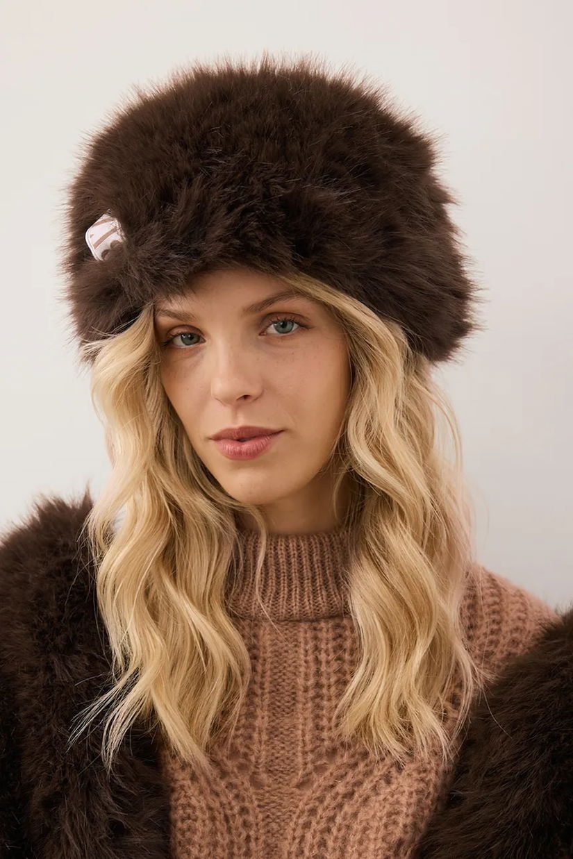 Bizuu căciulă FURRA culoarea maro, FURRA BRĄZOWY