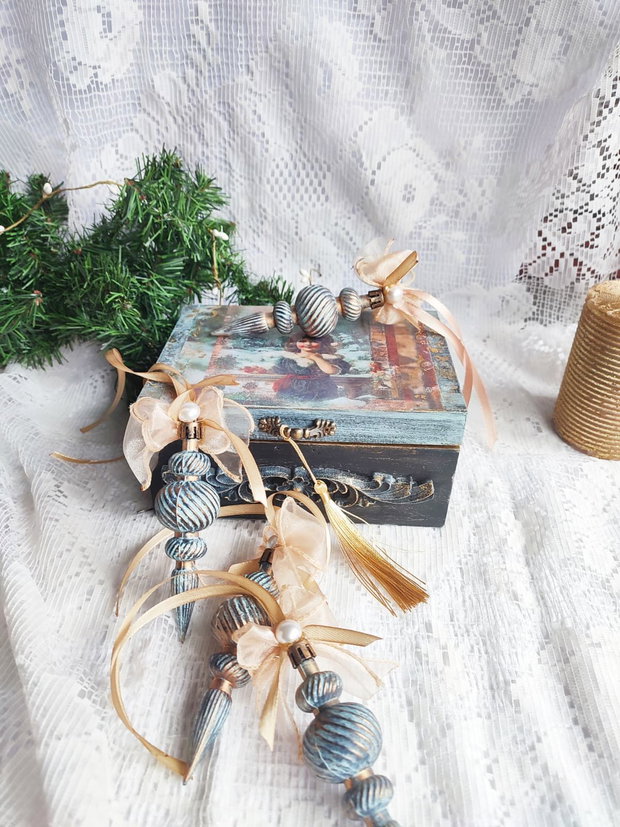 Set globuri în cutie vintage Crăciunul copilăriei
