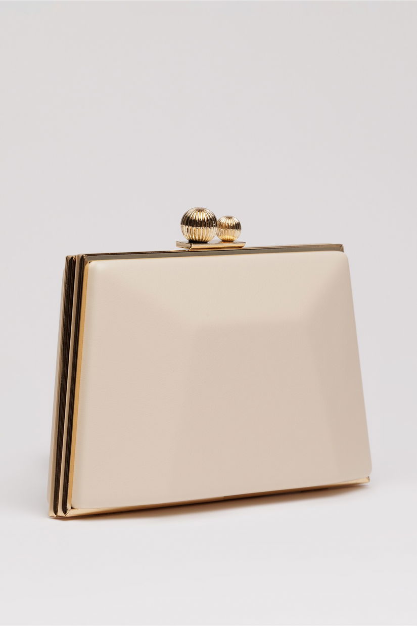 Clutch elegant nude cu rama metalica aurie
