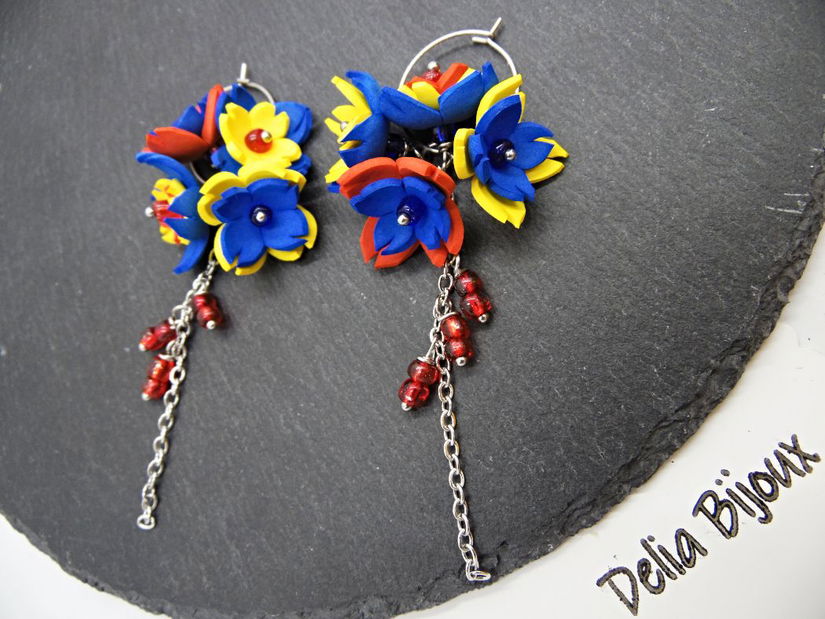 Cercei handmade statement - flori - Tricolorul Romaniei (cod1334)