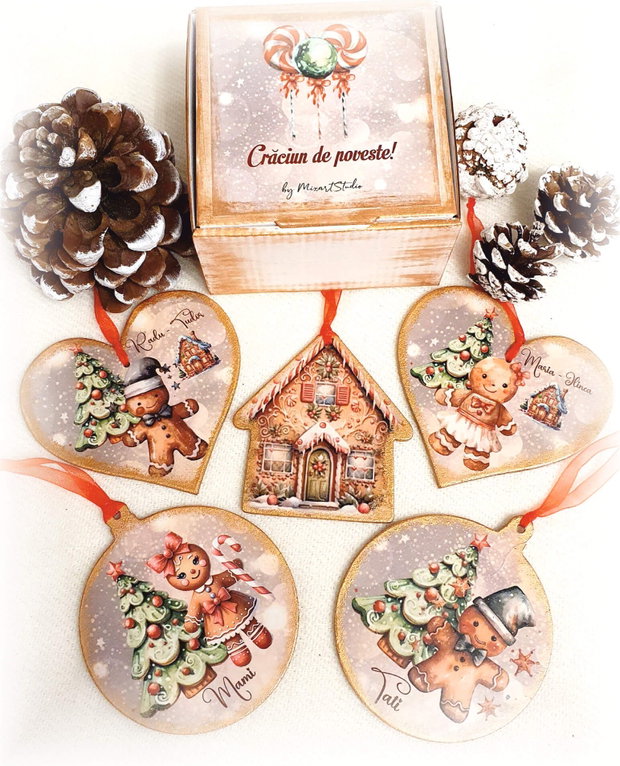 Set format din 5 decoratiuni din lemn, tema turta dulce