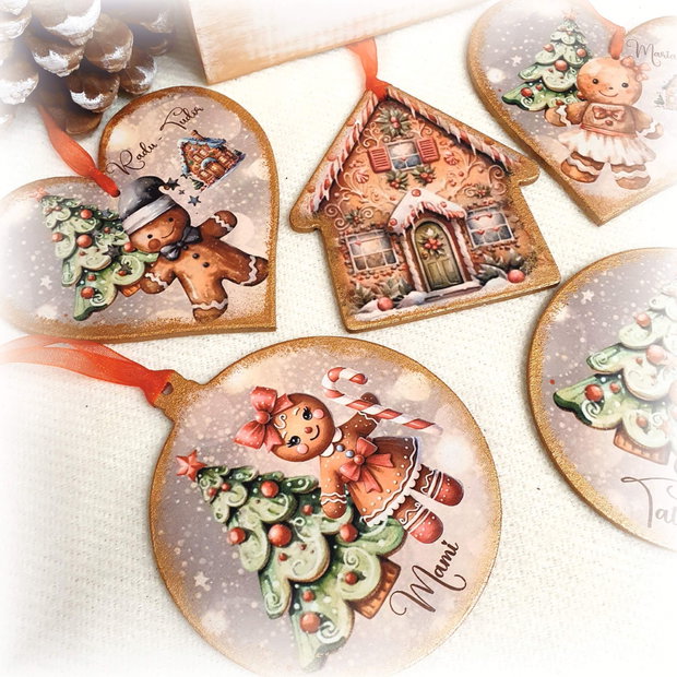 Set format din 5 decoratiuni din lemn, tema turta dulce