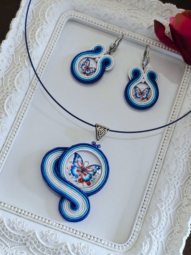 Set albastru soutache cu fluturi
