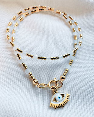 Colier la baza gatului din hematit si jad alb cu pandantiv evil eye