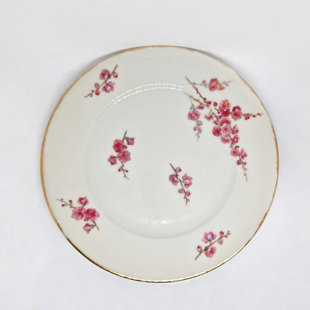 Bratara "Sakura" din fragment de portelan Limoges, inox auriu, alama si zirconia
