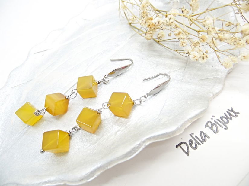 Cercei lungi cu agate cub galbene culoarea mierii (cod1335)